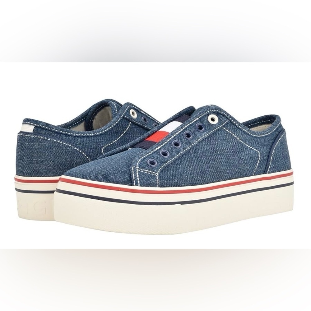 NEW w/o Tags Tommy Hilfiger Balie Slip-On Sneaker in Denim Blue Red White Size 9